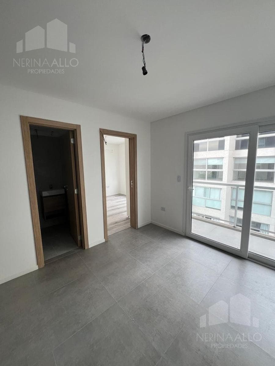 3-ROOM APARTMENT FOR SALE WITH GARAGE IN NORTH ITUZAINGO