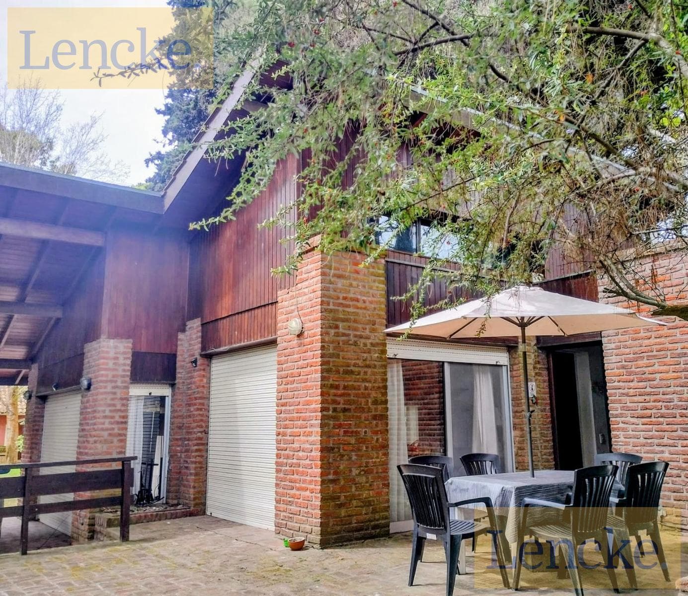 Classic single-story villa in the best area of Carilo, in excellent condition