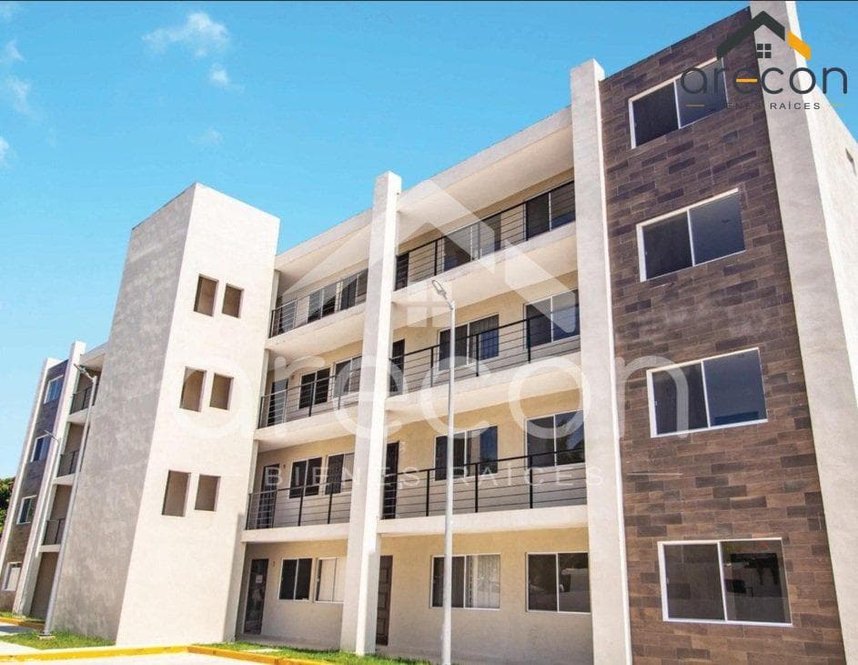 Apartments with an elevator located halfway along the Tampico-Mante Highway, with easy access to public transportation
