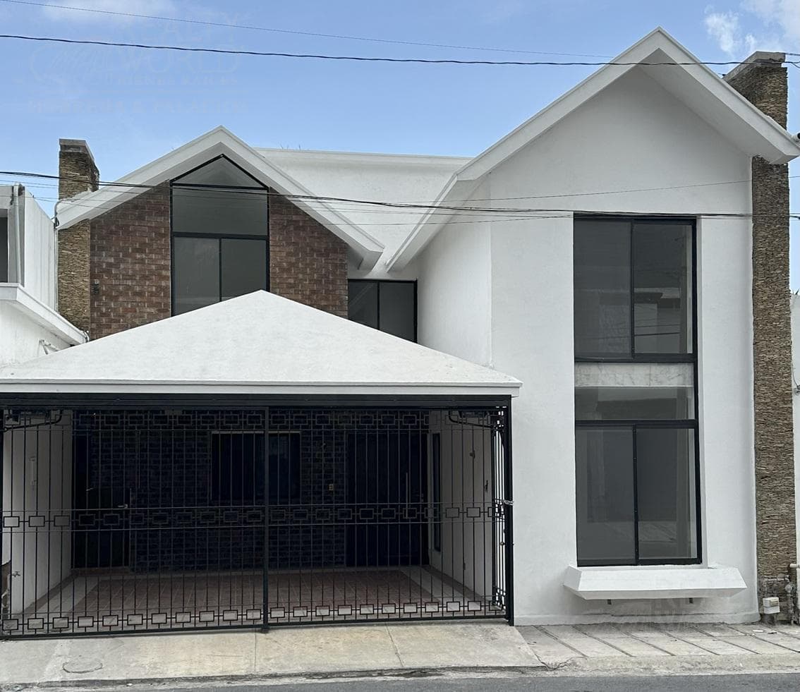 House in Cumbres, 2nd Sector, 7409