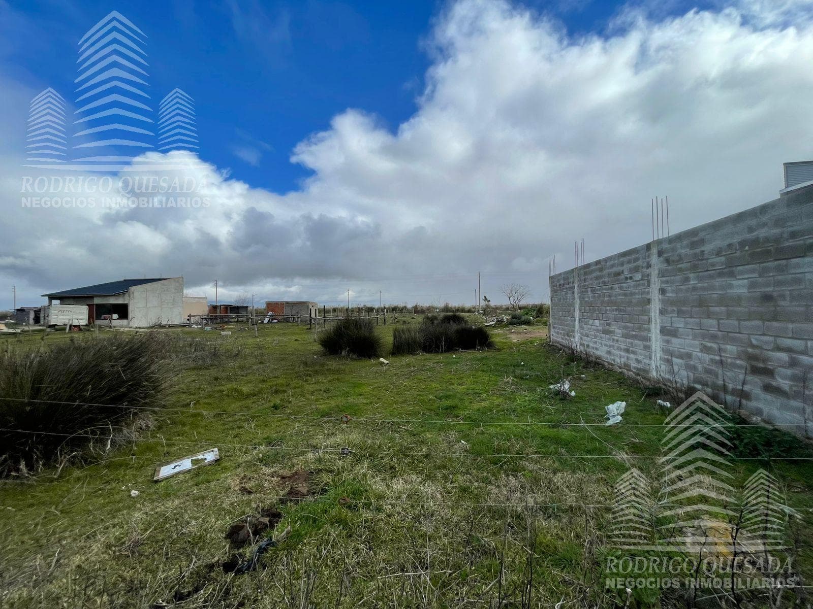 Spacious lot in a prime location!