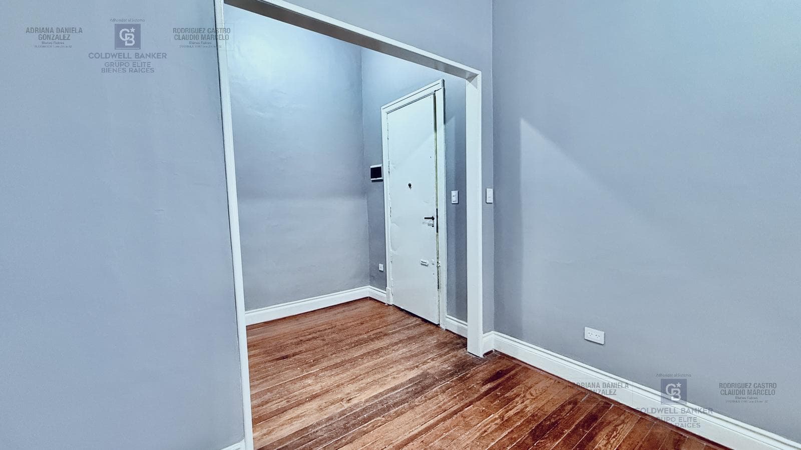 Renovated two-room studio apartment in Monserrat