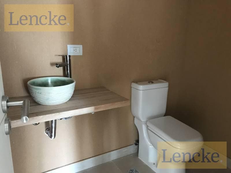 For sale: 1-bedroom apartment with an en suite bathroom in Tigre, in a complex with a pool and security
