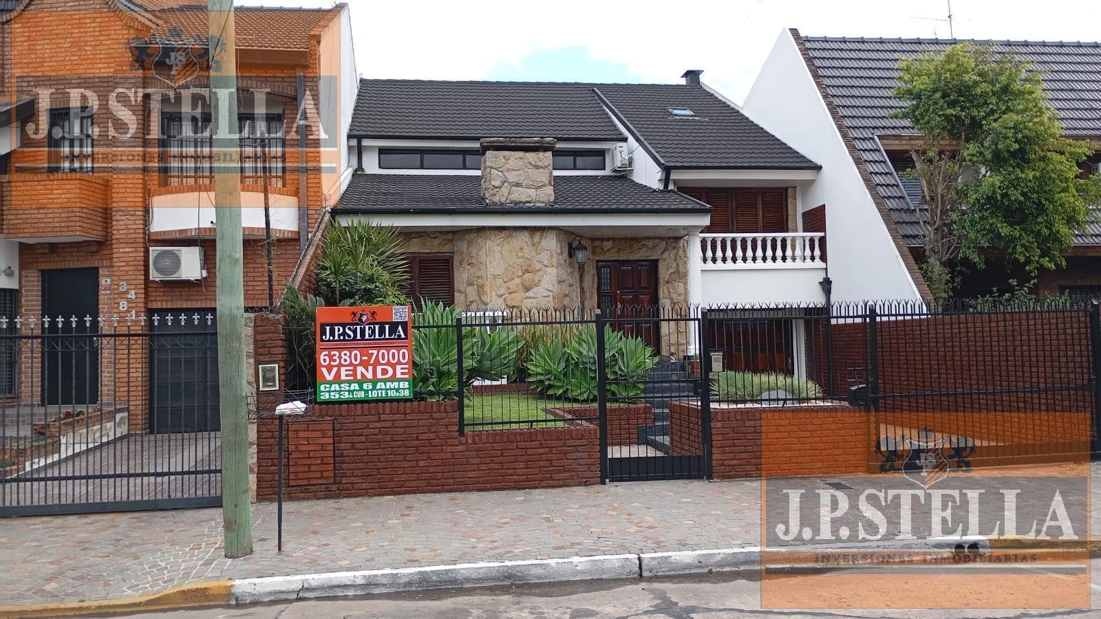 Excelente Chalet 6 Amb C/ Pileta, Quincho y 4 Cocheras 353 m² Edif. - S.Justo (Ctro)
