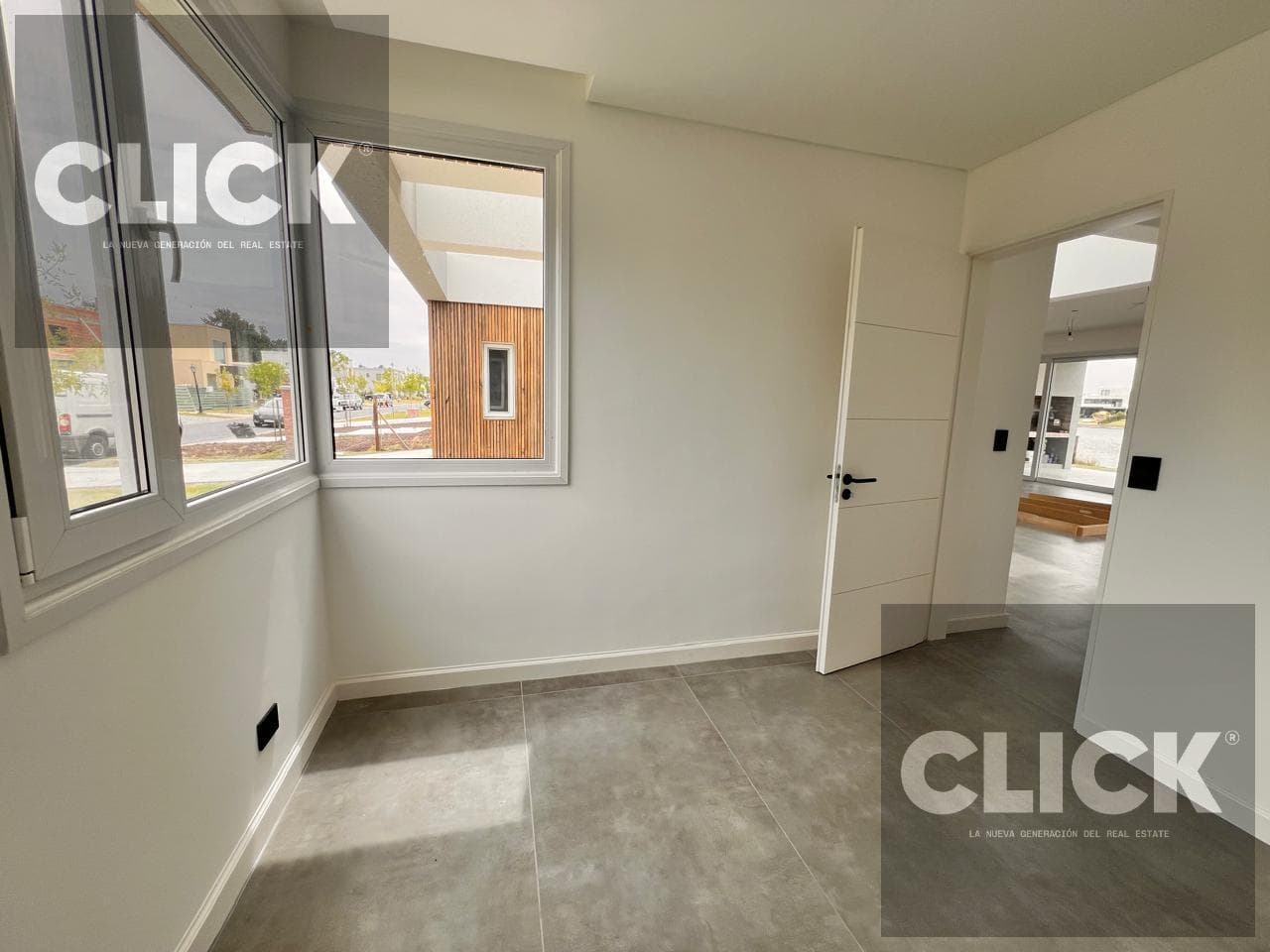 For Sale - Almendro House, 5 Rooms - Brand-New - Santa Ana Gated Community - Villanueva - Tigre