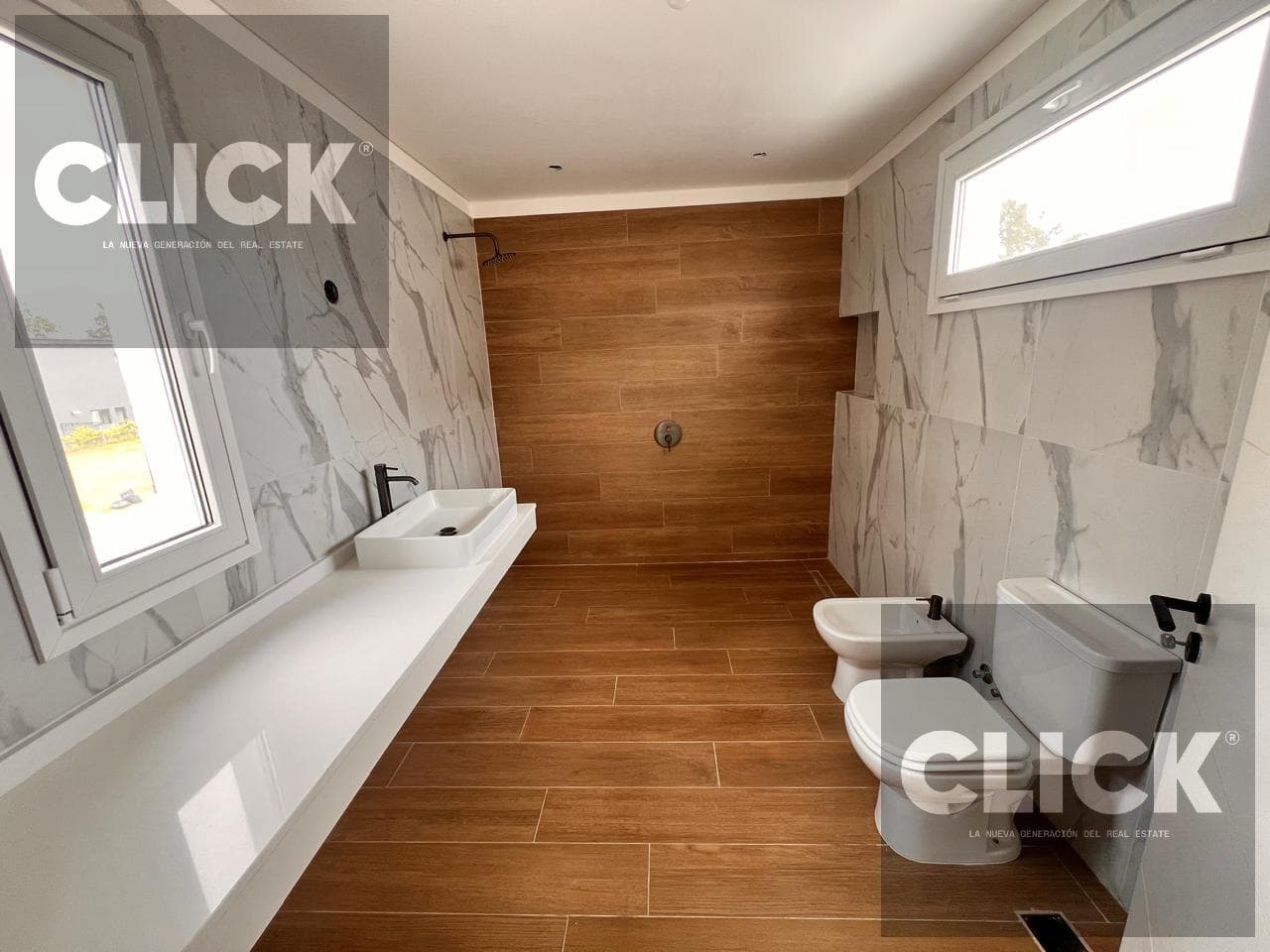 For Sale - Almendro House, 5 Rooms - Brand-New - Santa Ana Gated Community - Villanueva - Tigre