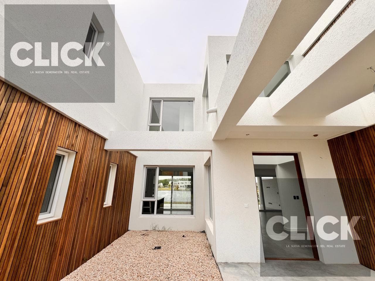 For Sale - Almendro House, 5 Rooms - Brand-New - Santa Ana Gated Community - Villanueva - Tigre
