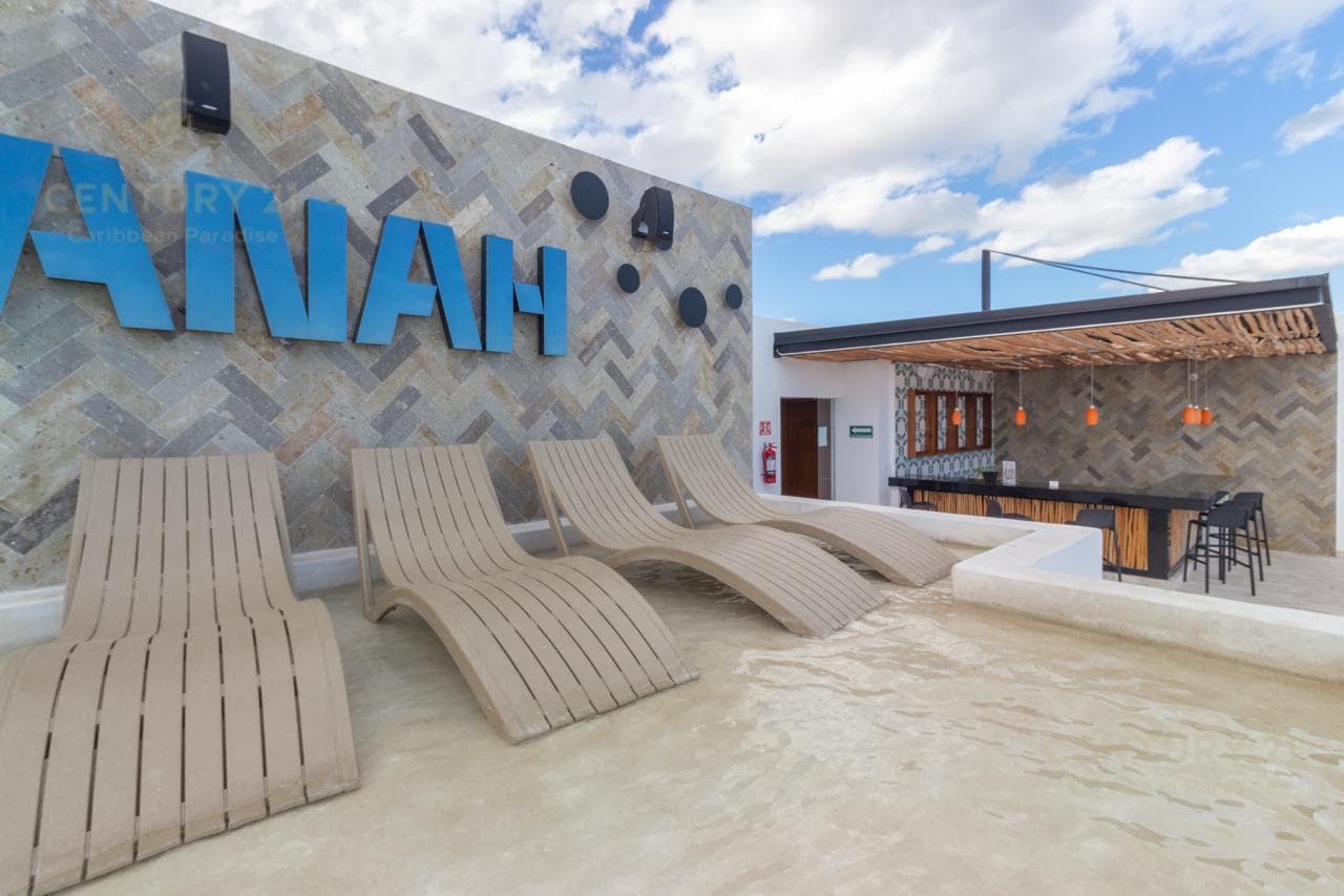Departamento de 2 recámaras en Venta sobre la 5ta av. en Playa del carmen a pasos del mar en la mejor ubicación P4444