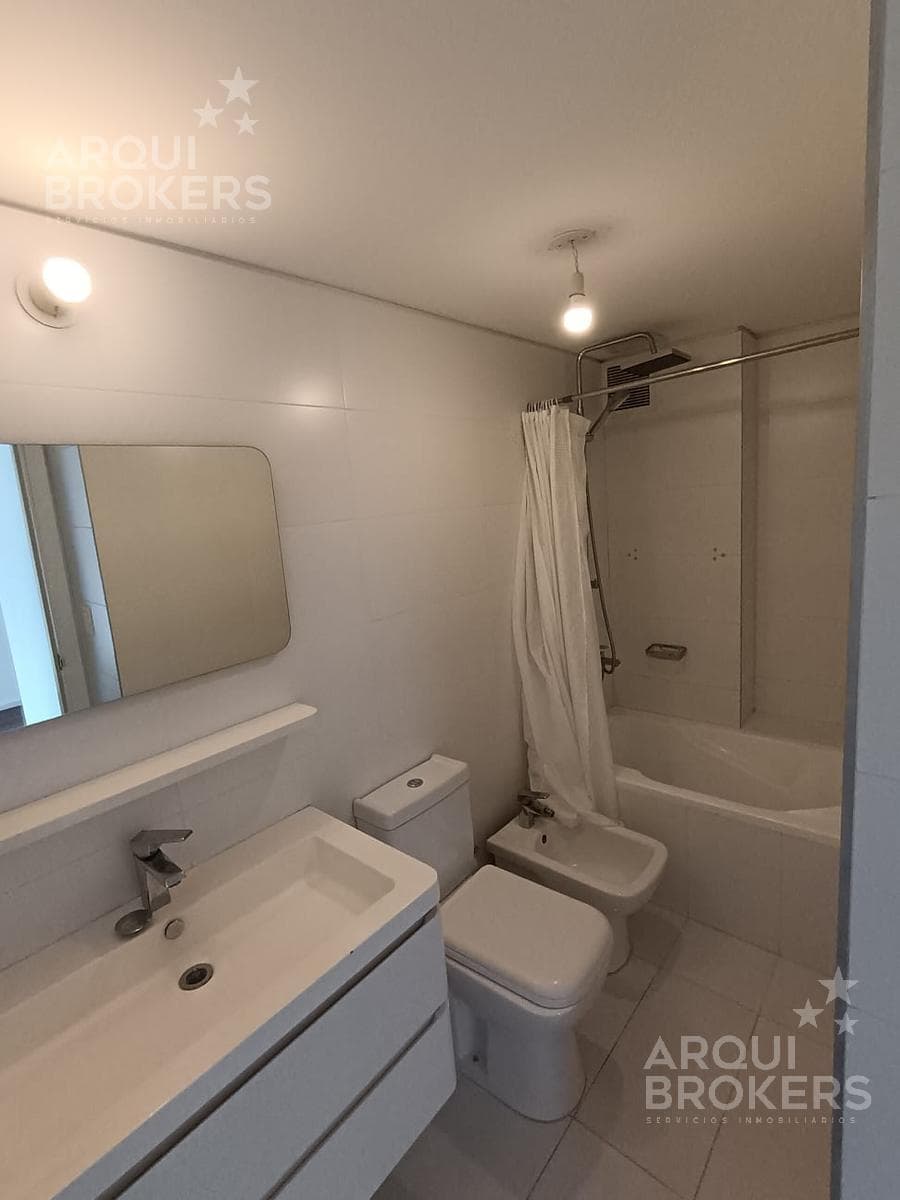 One-Bedroom Apartment for Sale in Barrio Sur - 705
