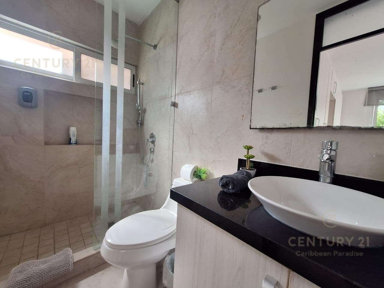 Penthouse 3 Recamaras en Venta | La Escondida Playa del Carmen | Con Terraza Privada | P4448