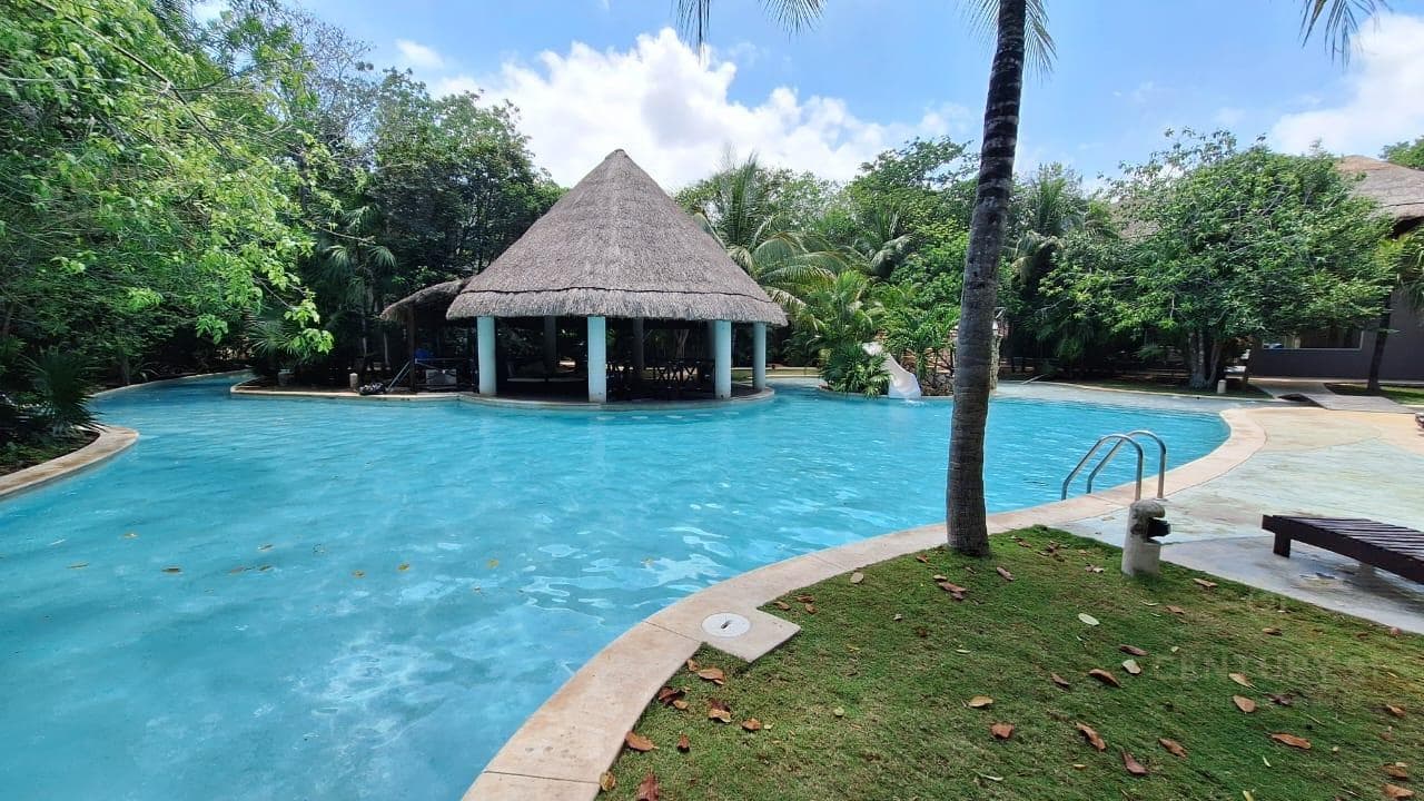 Penthouse 3 Recamaras en Venta | La Escondida Playa del Carmen | Con Terraza Privada | P4448