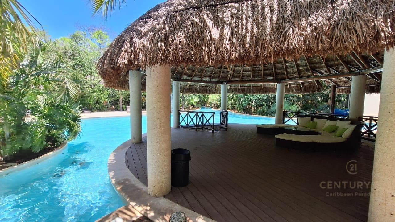 Penthouse 3 Recamaras en Venta | La Escondida Playa del Carmen | Con Terraza Privada | P4448