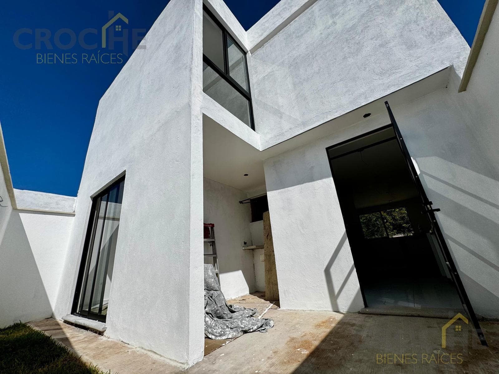 HOUSE FOR SALE IN COATEPEC, VERACRUZ; BEDROOM ON THE GROUND FLOOR