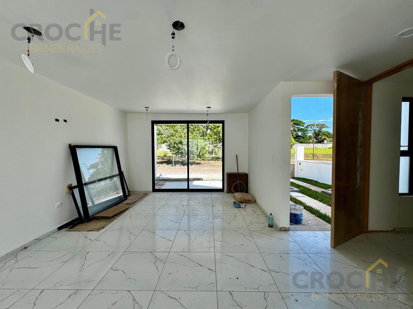 HOUSE WITH GARDEN FOR SALE IN COATEPEC, VERACRUZ