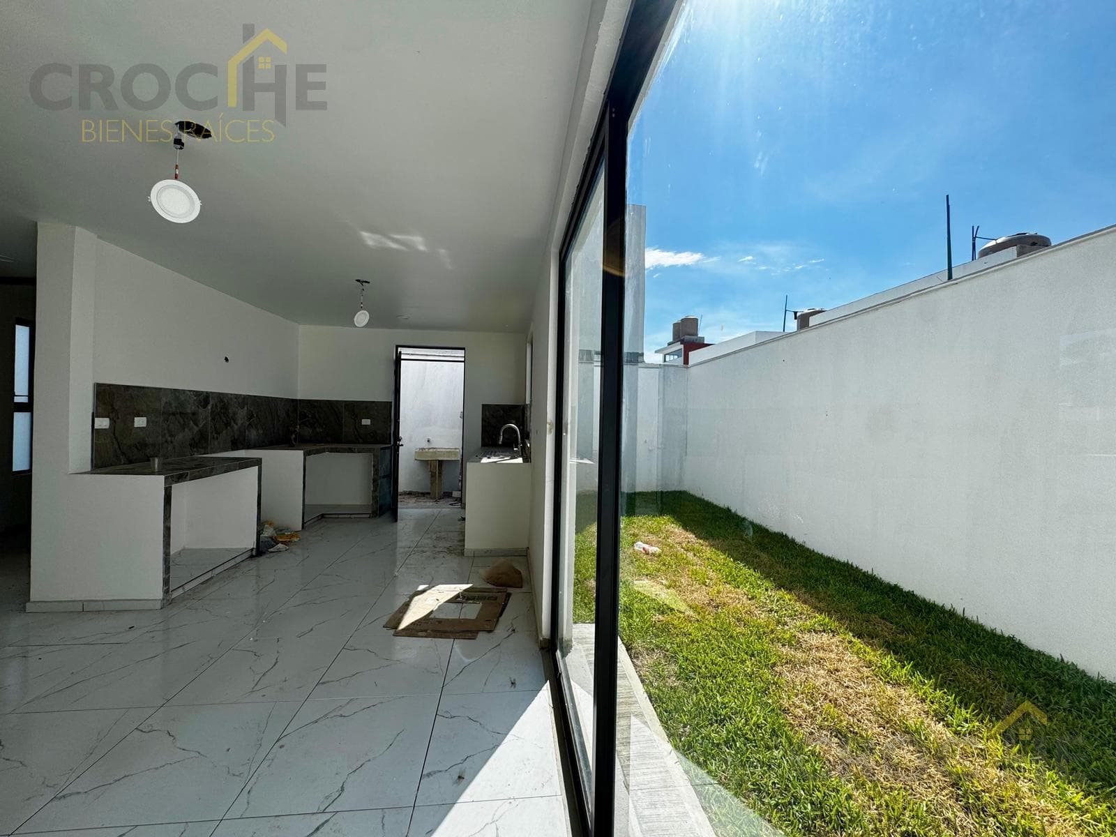HOUSE WITH GARDEN FOR SALE IN COATEPEC, VERACRUZ