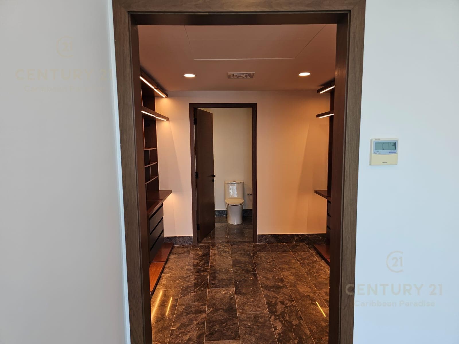 Departamento 2 Recamaras en Venta | Shark Tower Cancun | C4073