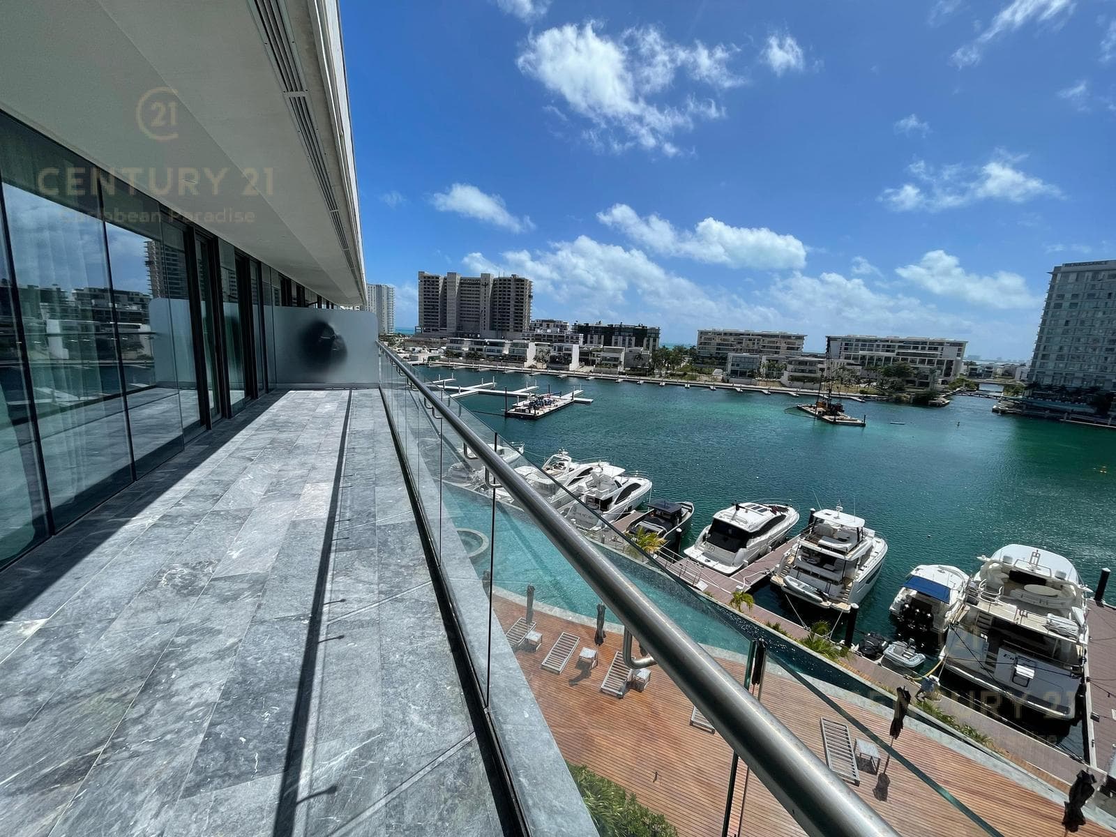 Departamento 2 Recamaras en Venta | Shark Tower Cancun | C4073