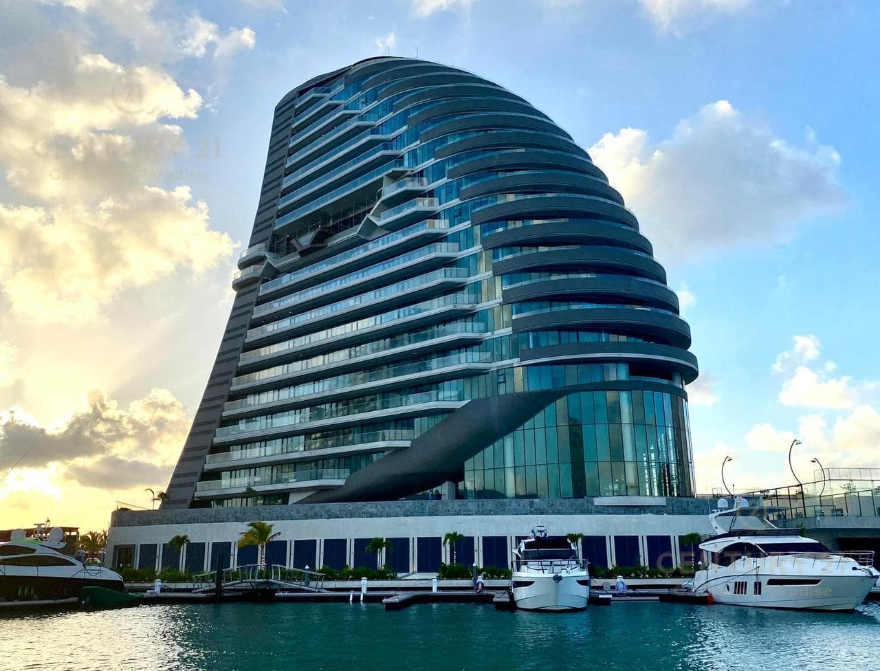 Departamento 2 Recamaras en Venta | Shark Tower Cancun | C4073
