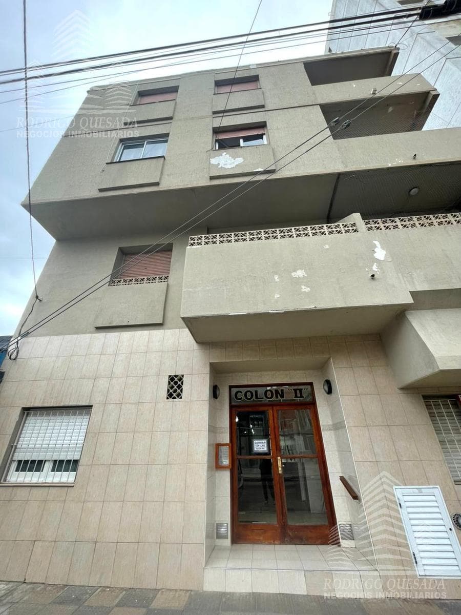 Departamento 2 amb, pleno centro de Mar de Ajo c/gas natural.