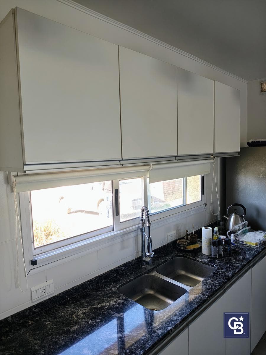 House for Sale: 3 Bedrooms and Separate Office with Pool in San Ramón, Pilar del Este