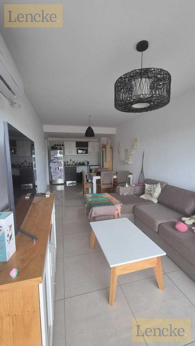 For sale: 1-bedroom apartment with an en suite bathroom in Tigre, in a complex with a pool and security