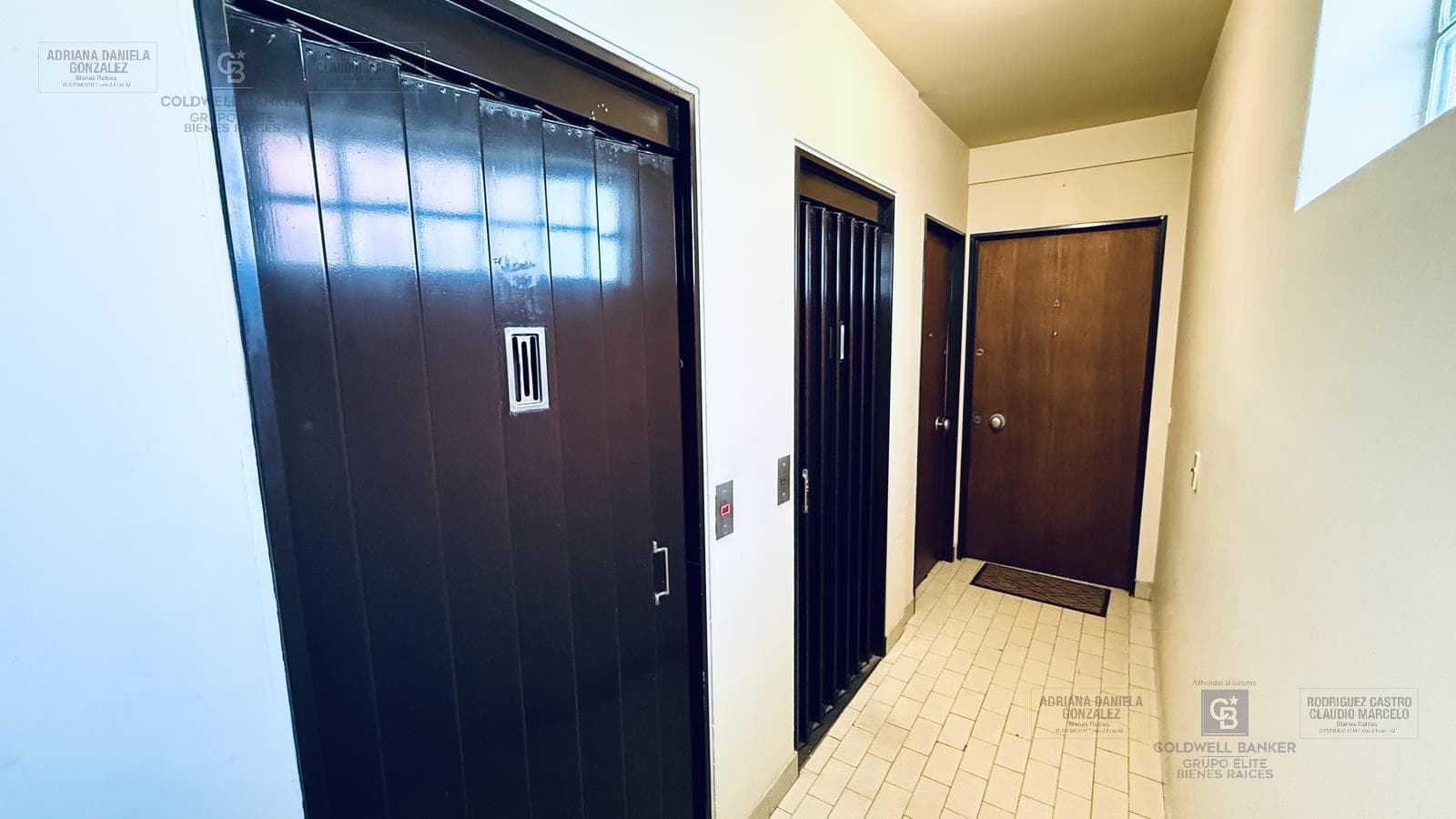 3-room apartment for sale with balcony, dedicated parking space, and maid's quarters in Recoleta