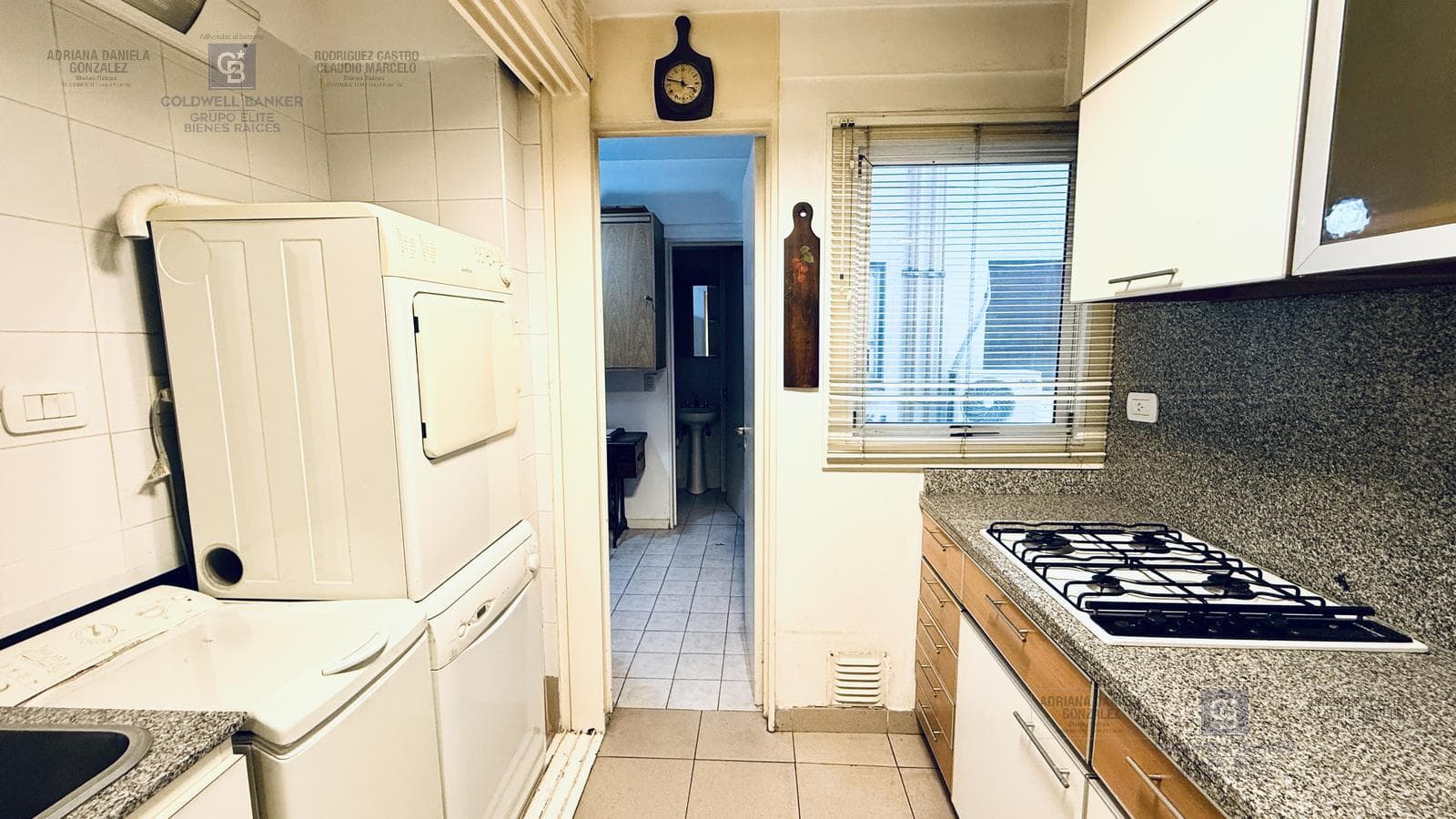 3-room apartment for sale with balcony, dedicated parking space, and maid's quarters in Recoleta