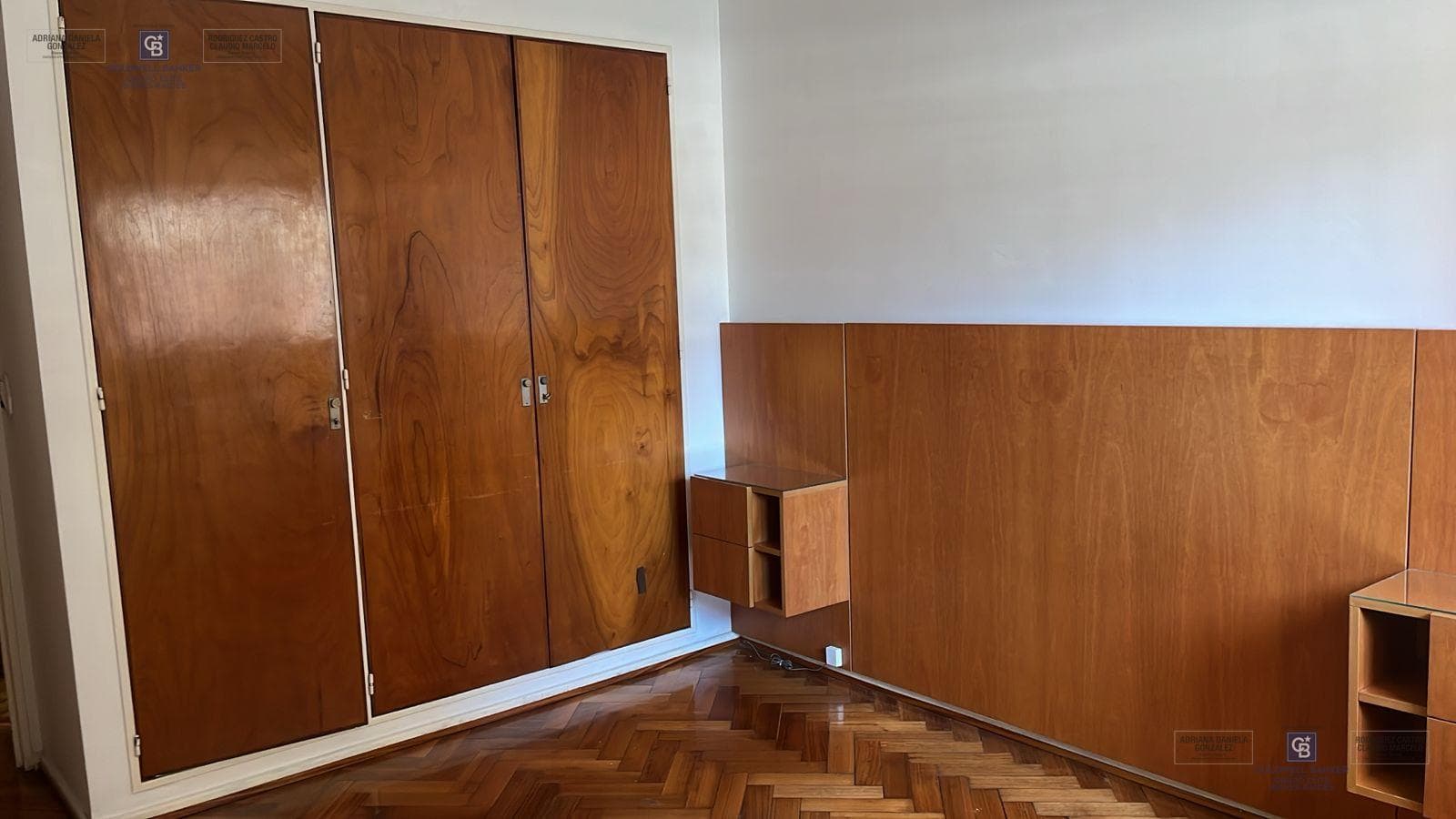 3-room apartment for sale with balcony, dedicated parking space, and maid's quarters in Recoleta