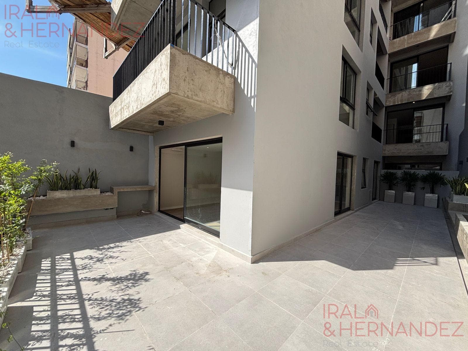 FOR SALE: 2-ROOM APARTMENT IN POZO VILLA CRESPO / ON THE STREET FRONT