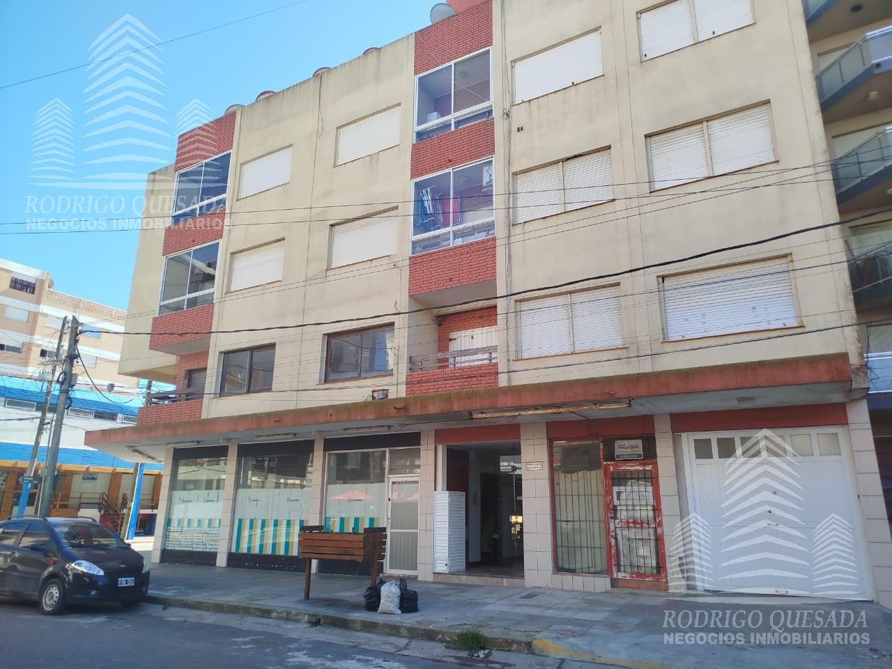 Departamento 2 ambientes con cochera cubierta y vista al mar!!! ACEPTA PERMUTA POR VEHICULO