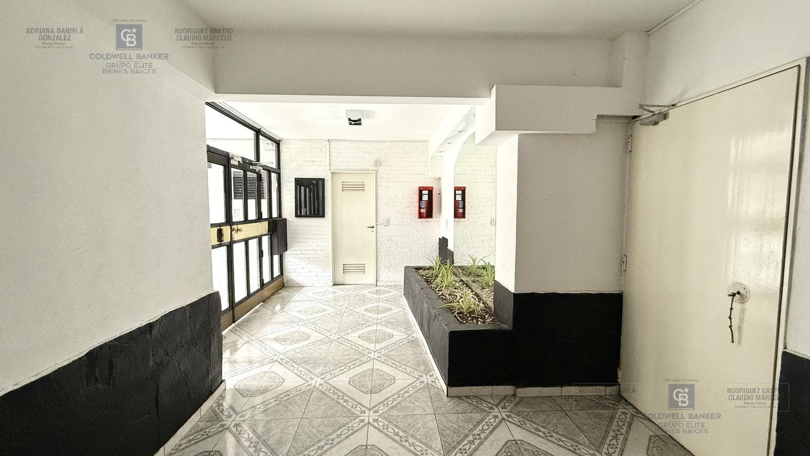 3-room apartment for sale on a high floor in the Samore neighborhood of Villa Lugano