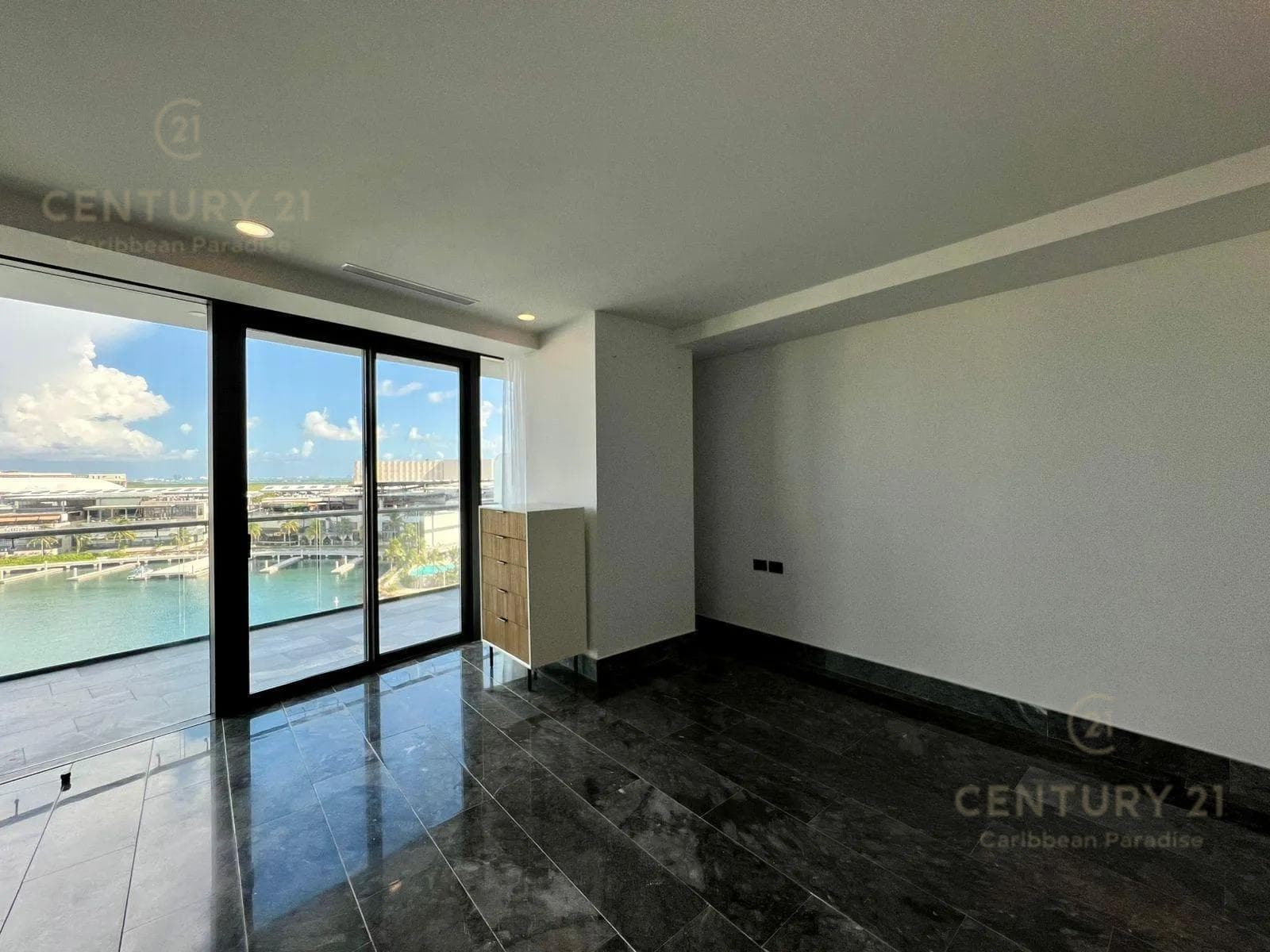 1-Bedroom Unfurnished Apartment for Rent in Shark Tower, Cancun | C4077