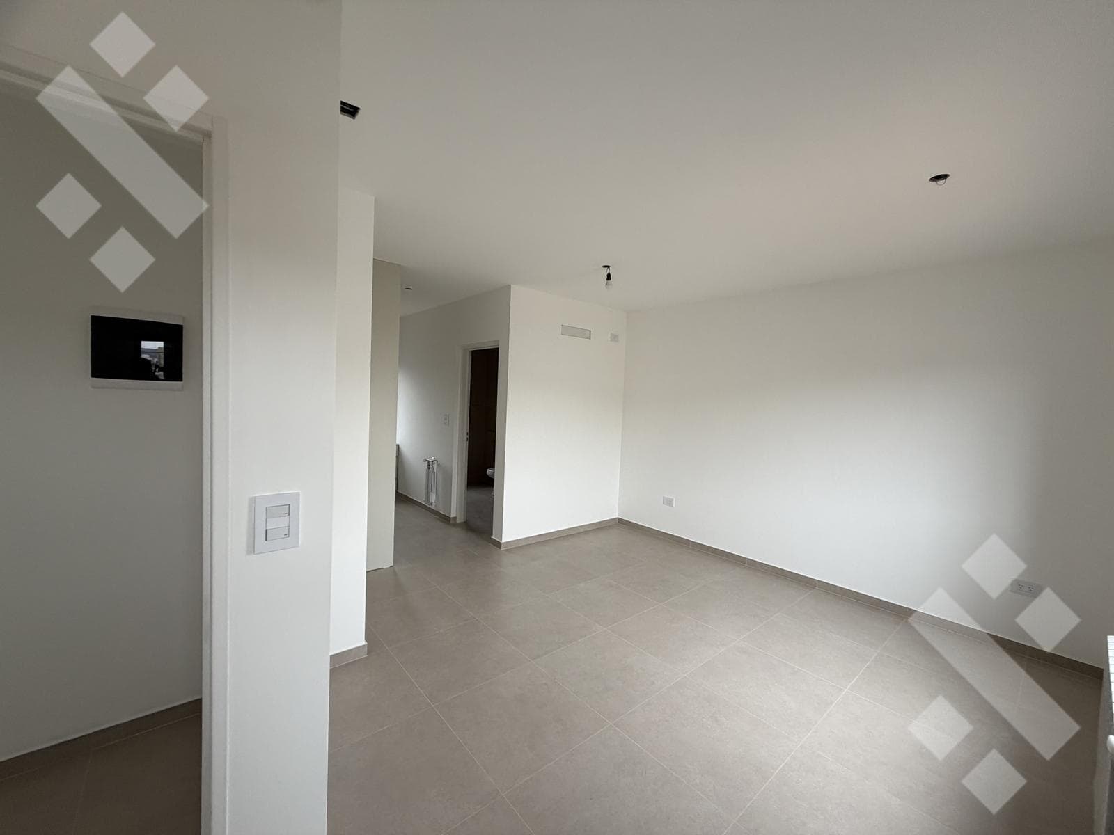 3-BEDROOM HOUSE FOR SALE (TURNKEY) — RINCÓN DEL RIO NEIGHBORHOOD, NEUQUÉN