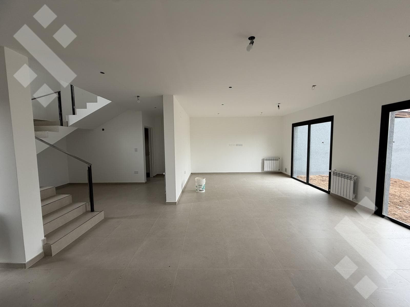 3-BEDROOM HOUSE FOR SALE (TURNKEY) — RINCÓN DEL RIO NEIGHBORHOOD, NEUQUÉN
