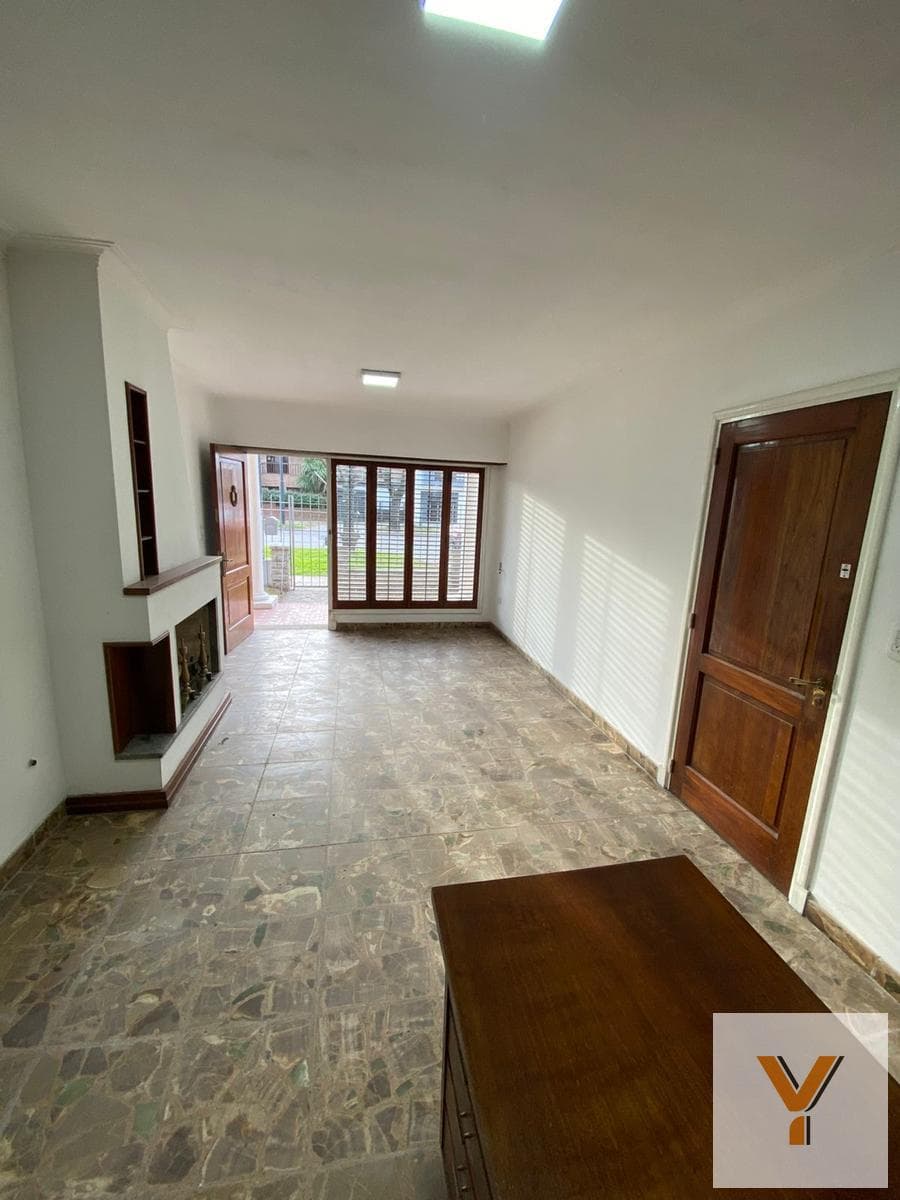 House for Sale - 3 Bedrooms, 2 Bathrooms - Ringuelet