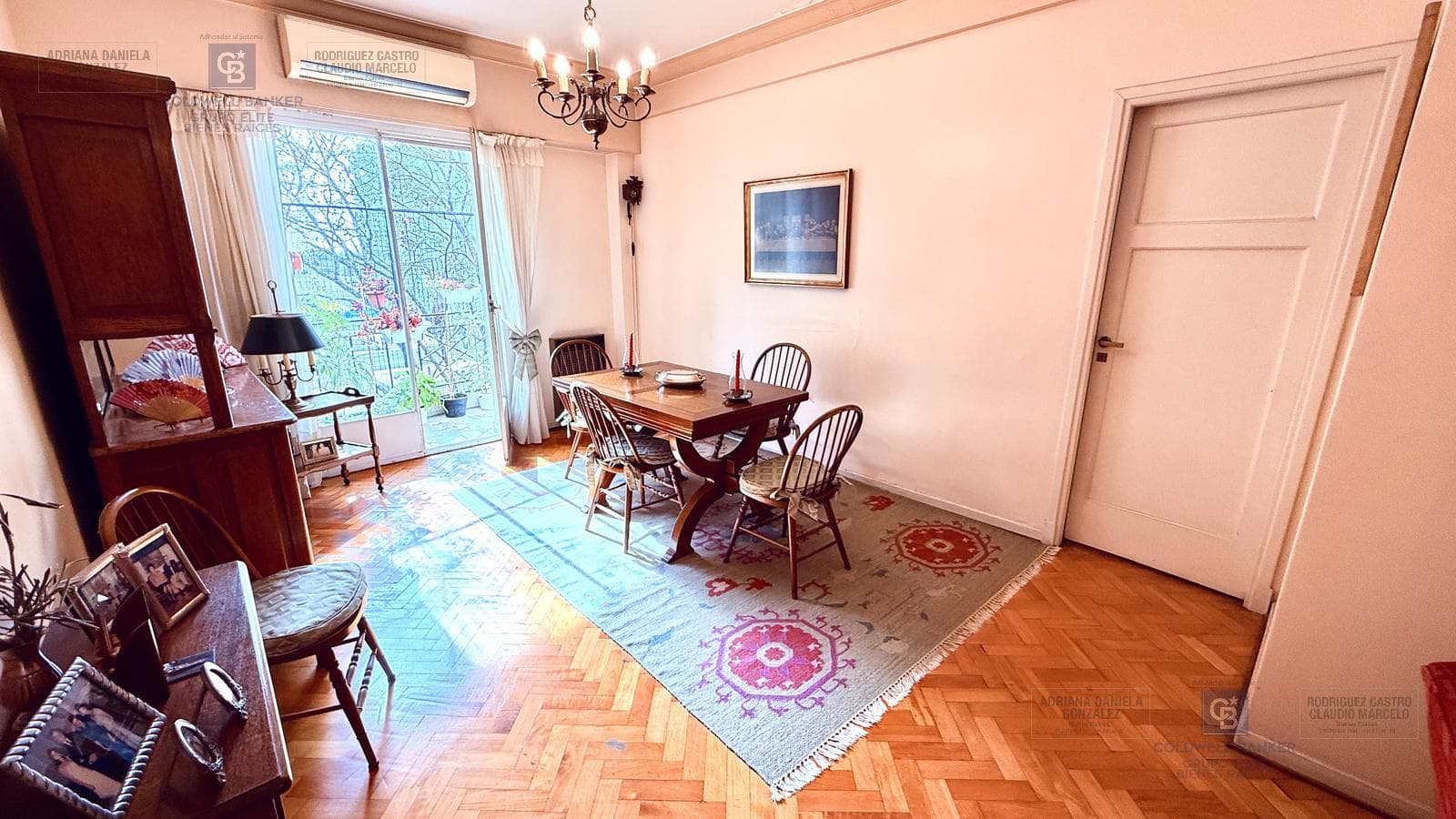 4-room apartment for sale, half-floor, with separate room and front balcony in Palermo