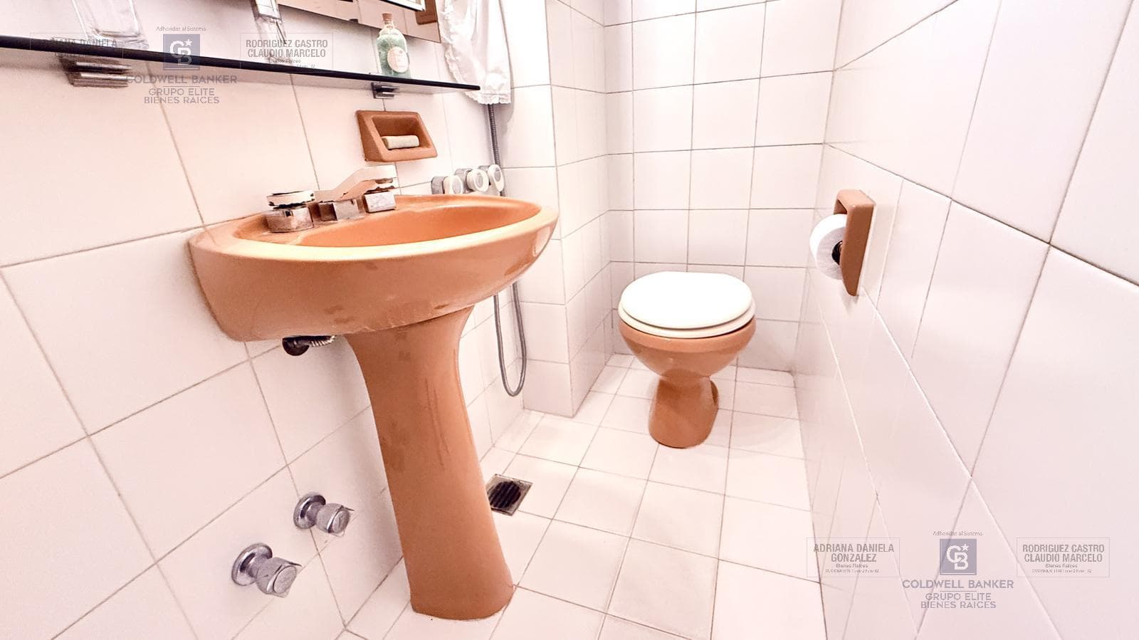 4-room apartment for sale, half-floor, with separate room and front balcony in Palermo