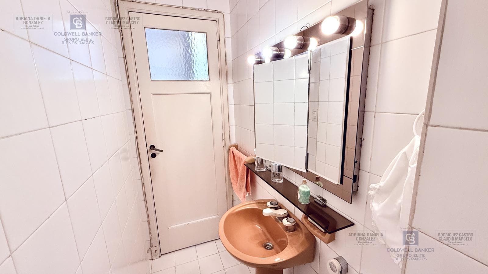 4-room apartment for sale, half-floor, with separate room and front balcony in Palermo