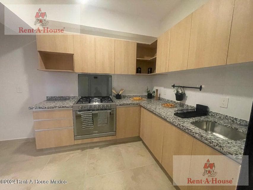 Apartment for Sale on Avenida Politécnico Nacional, Lindavista, RG 27-1075