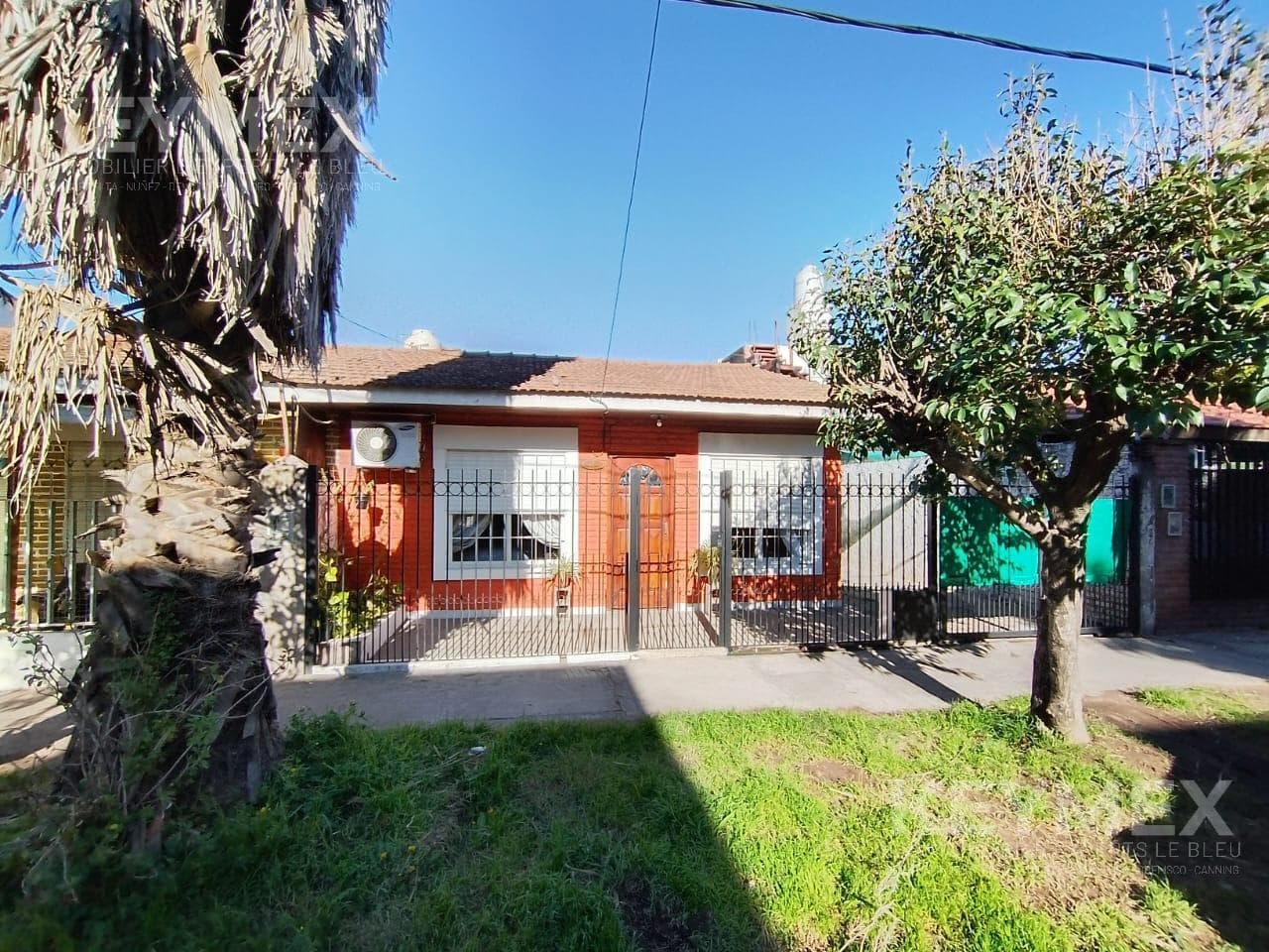 MULTI-FAMILY HOME IN VILLA CELINA | 3 BEDROOMS STUDIO APARTMENT 4 PARKING SPACES