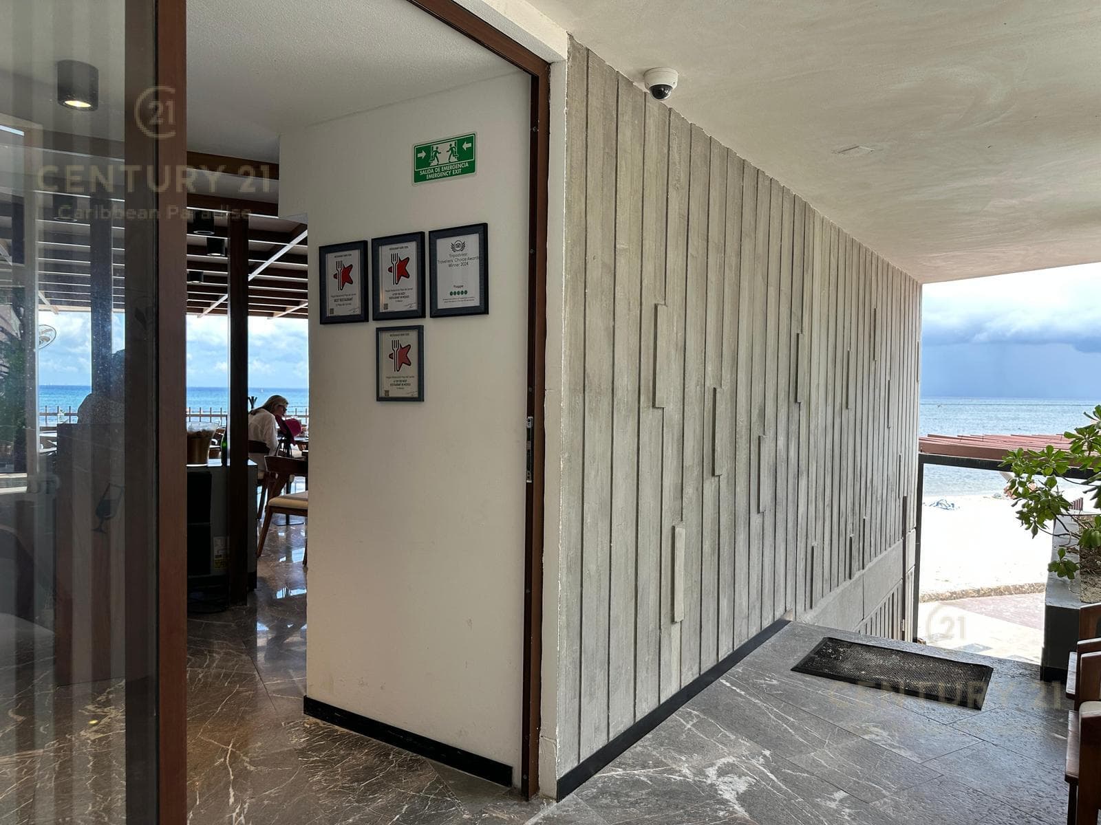 Se vende Penthouse frente al mar en Itbeach Playa del Carmen P4458