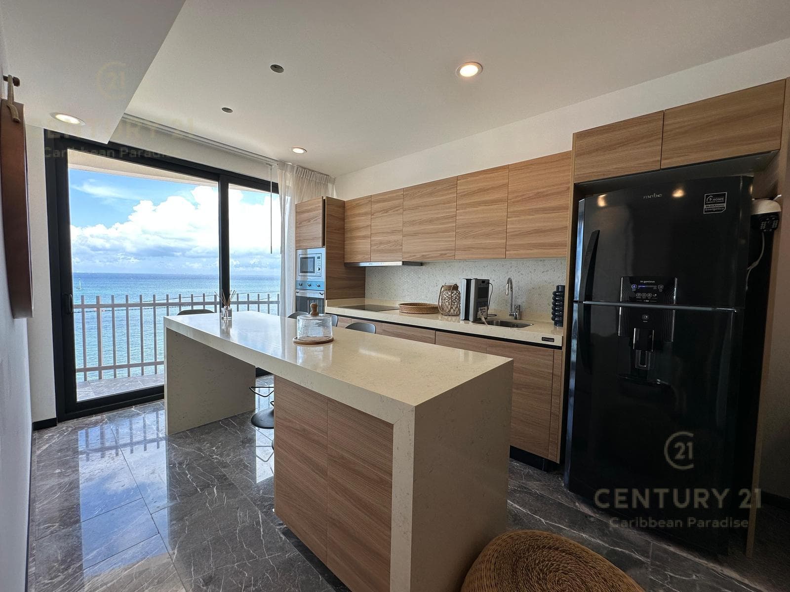 Oceanfront Penthouse for Sale in Itbeach, Playa del Carmen P4458