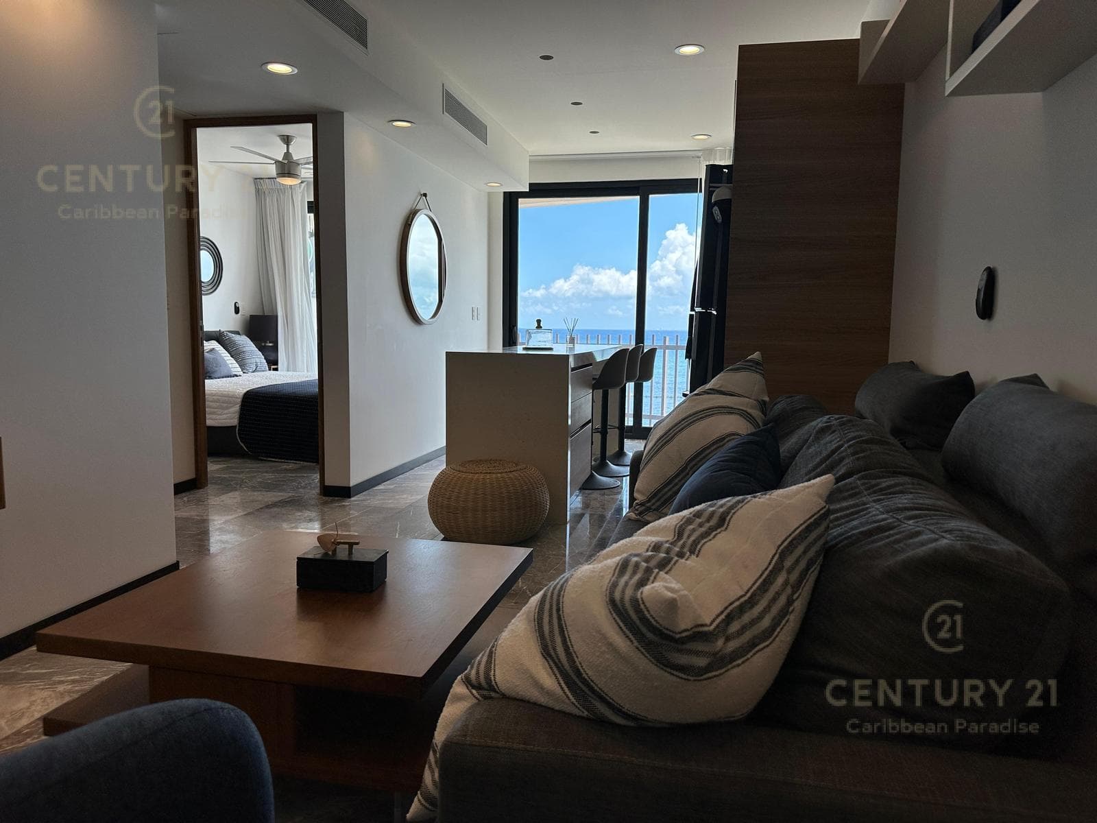 Se vende Penthouse frente al mar en Itbeach Playa del Carmen P4458
