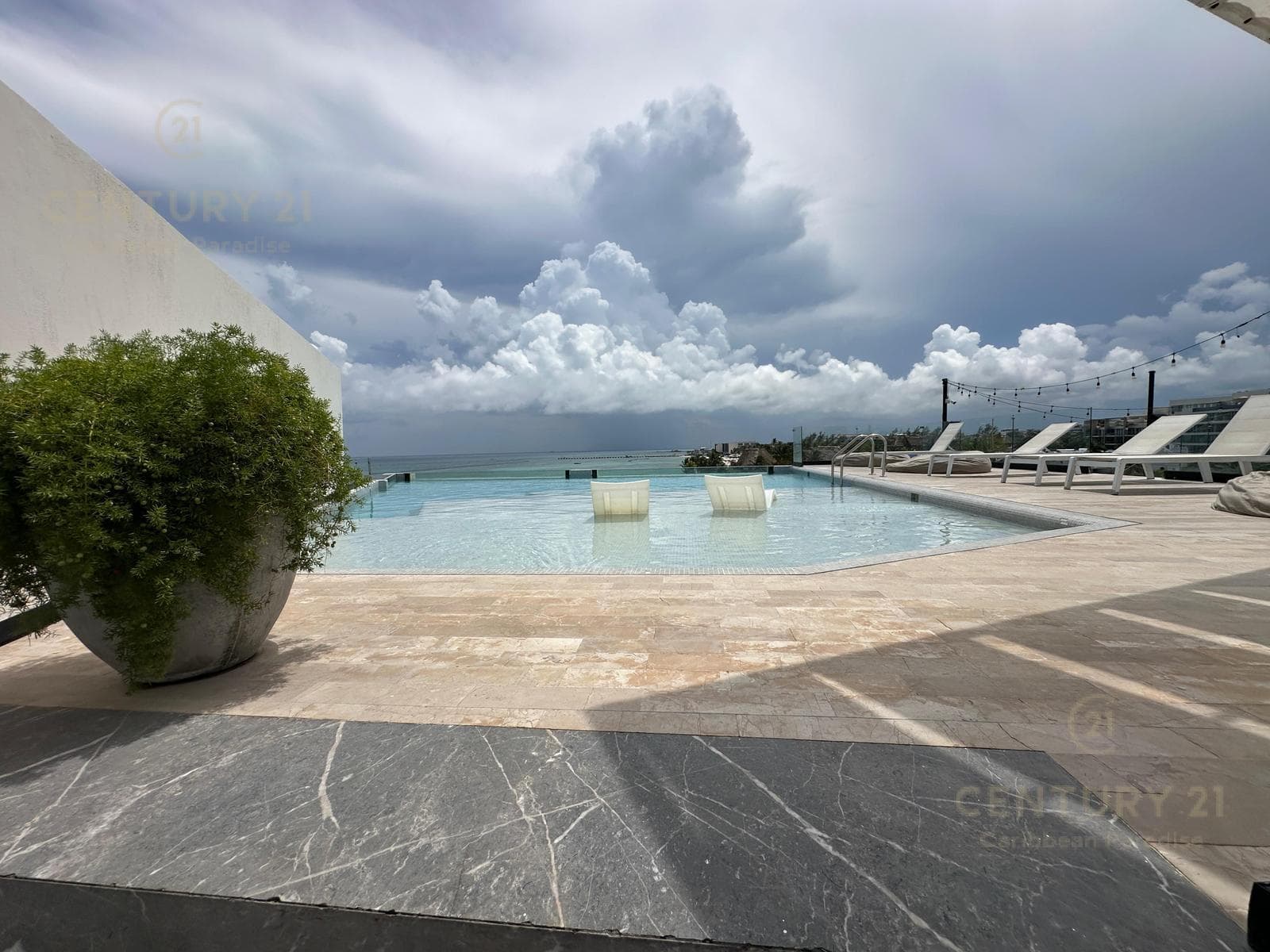 Se vende Penthouse frente al mar en Itbeach Playa del Carmen P4458
