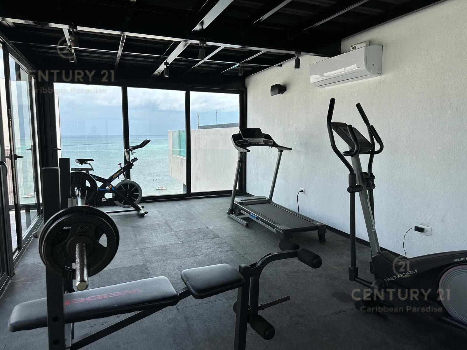 Se vende Penthouse frente al mar en Itbeach Playa del Carmen P4458