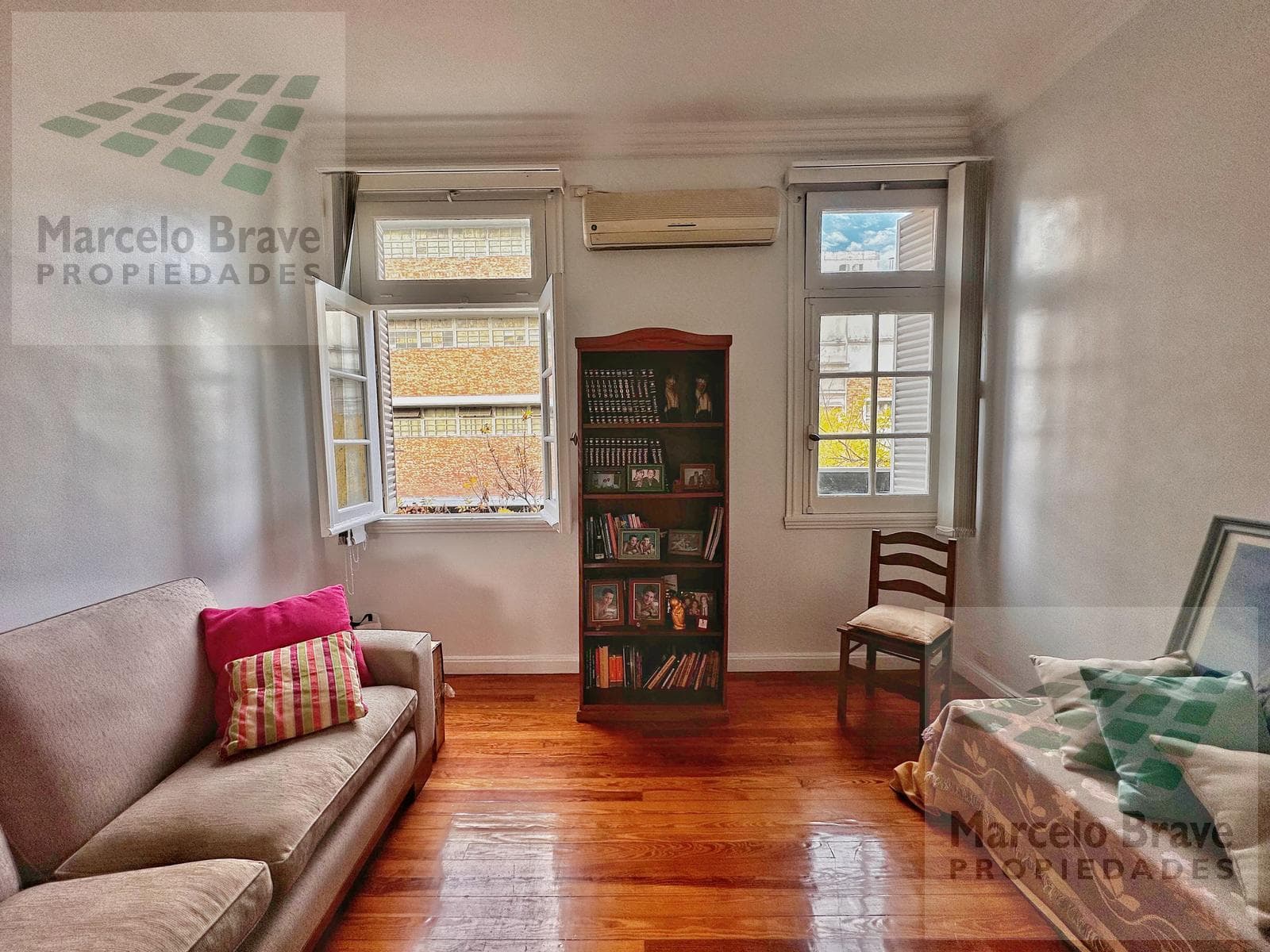 Furnished 5-room short-term rental, 300 Gascón Street, Almagro.