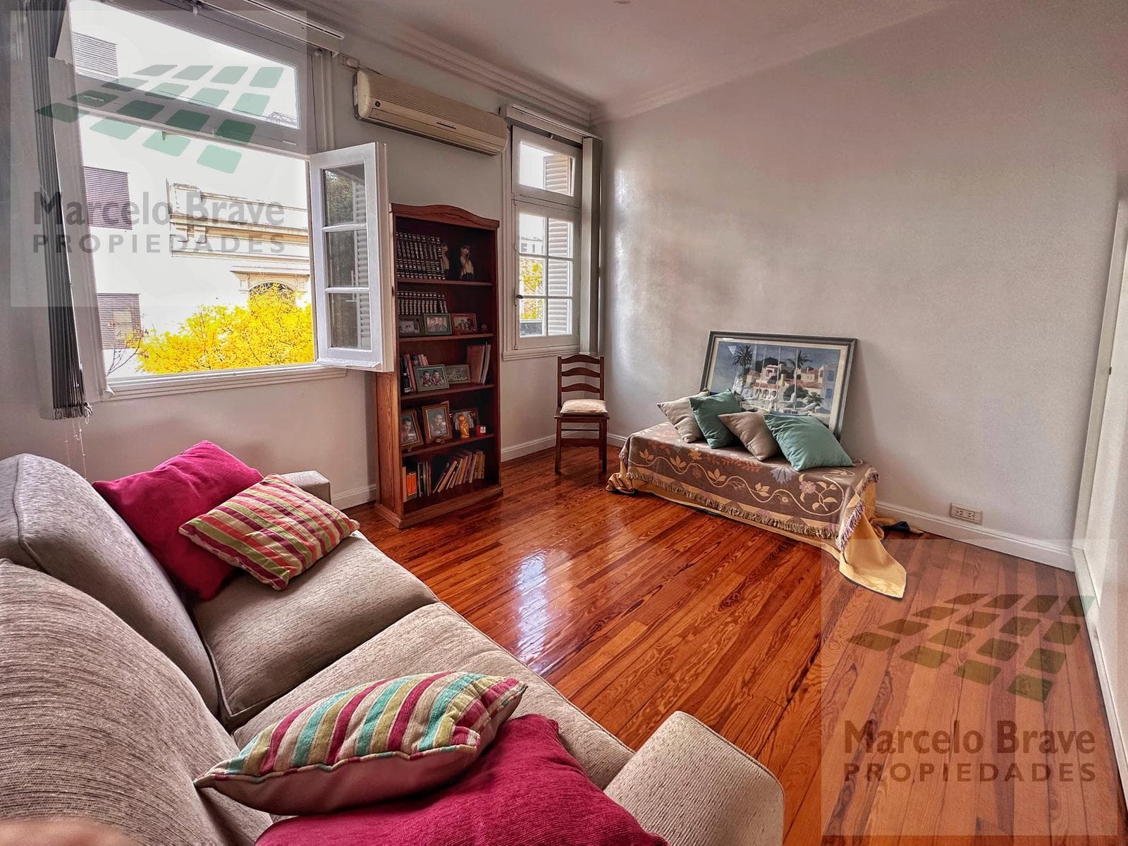 Furnished 5-room short-term rental, 300 Gascón Street, Almagro.