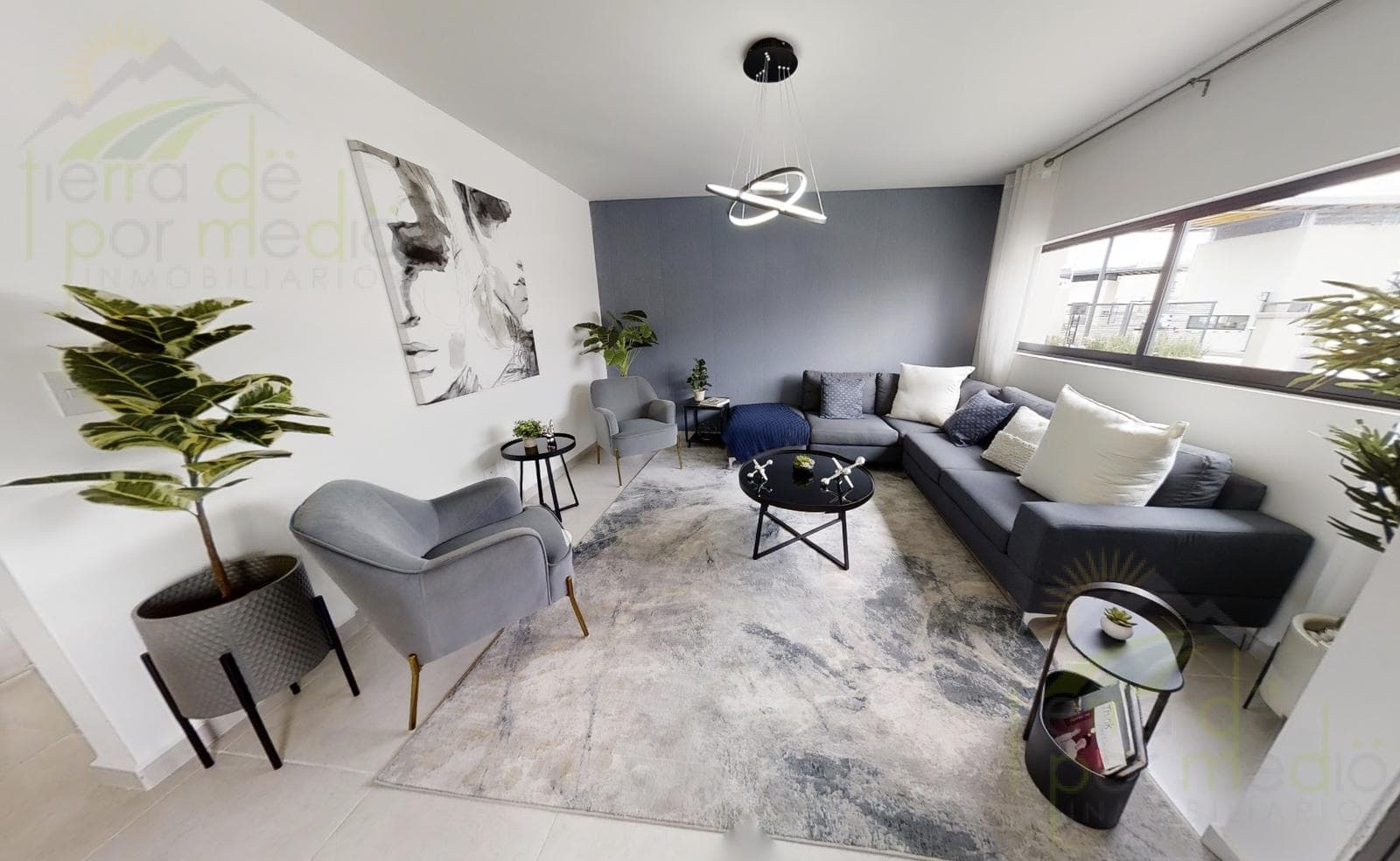 4-Bedroom House (One on the Ground Floor) in Zibatá, Querétaro