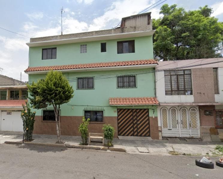HOUSE FOR SALE IN NAUCALPAN DE JUAREZ, NO LOANS—CASH ONLY, MEXICO