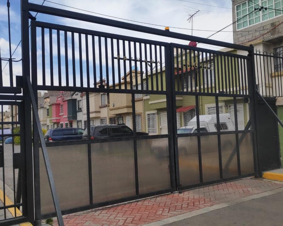 HOUSE FOR SALE IN TECAMAC, NO LOANS—OWN FUNDS ONLY, MEXICO